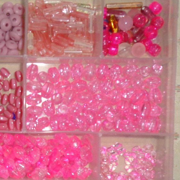 1 LB 2 OZ Craft Jewelry Making Beads & Organizer Pink All Sizes Shapes Material - Picture 3 of 6